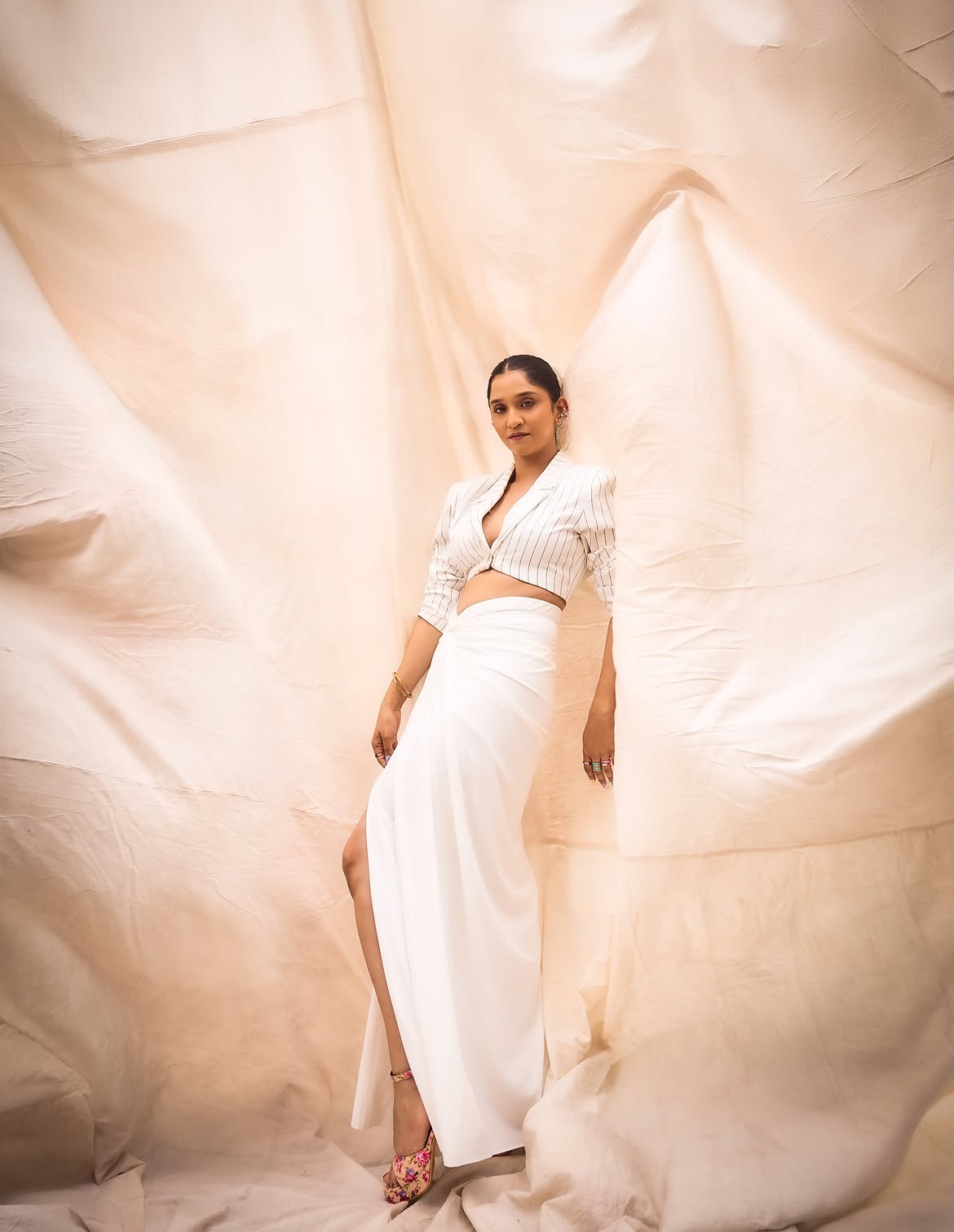 Shivani Sonar bold look