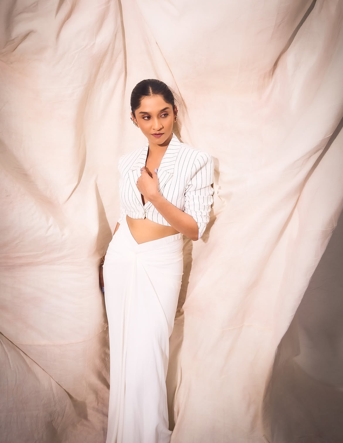 Shivani Sonar bold look