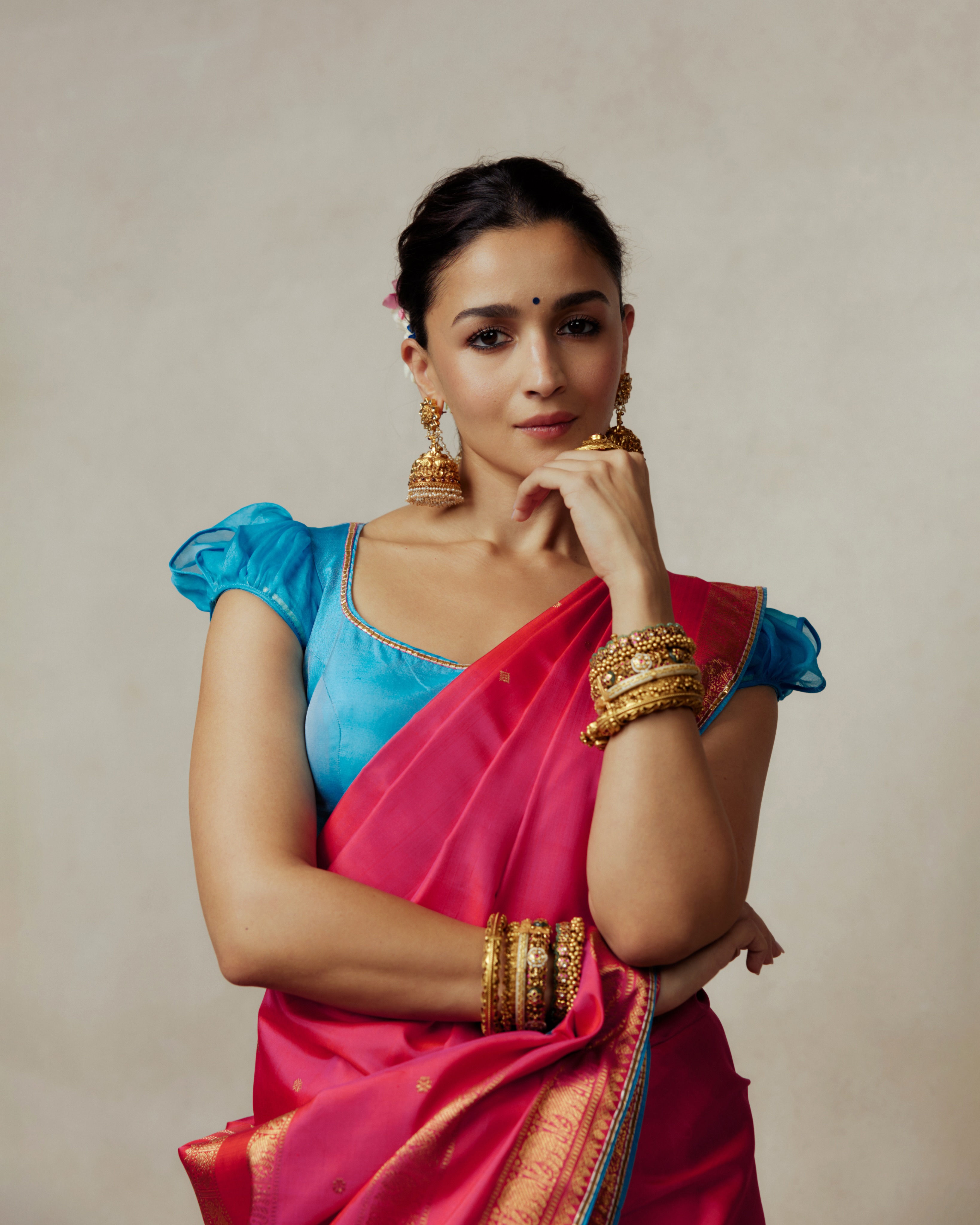 Alia Bhatt stunning Durga Puja look