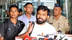 महाराष्ट्रात येताच अभिजीत दिपकेंची घोषणा; “आंदोलन होणारच, नरेंद्र मोदींची हुकूमशाही मोडून काढणार”