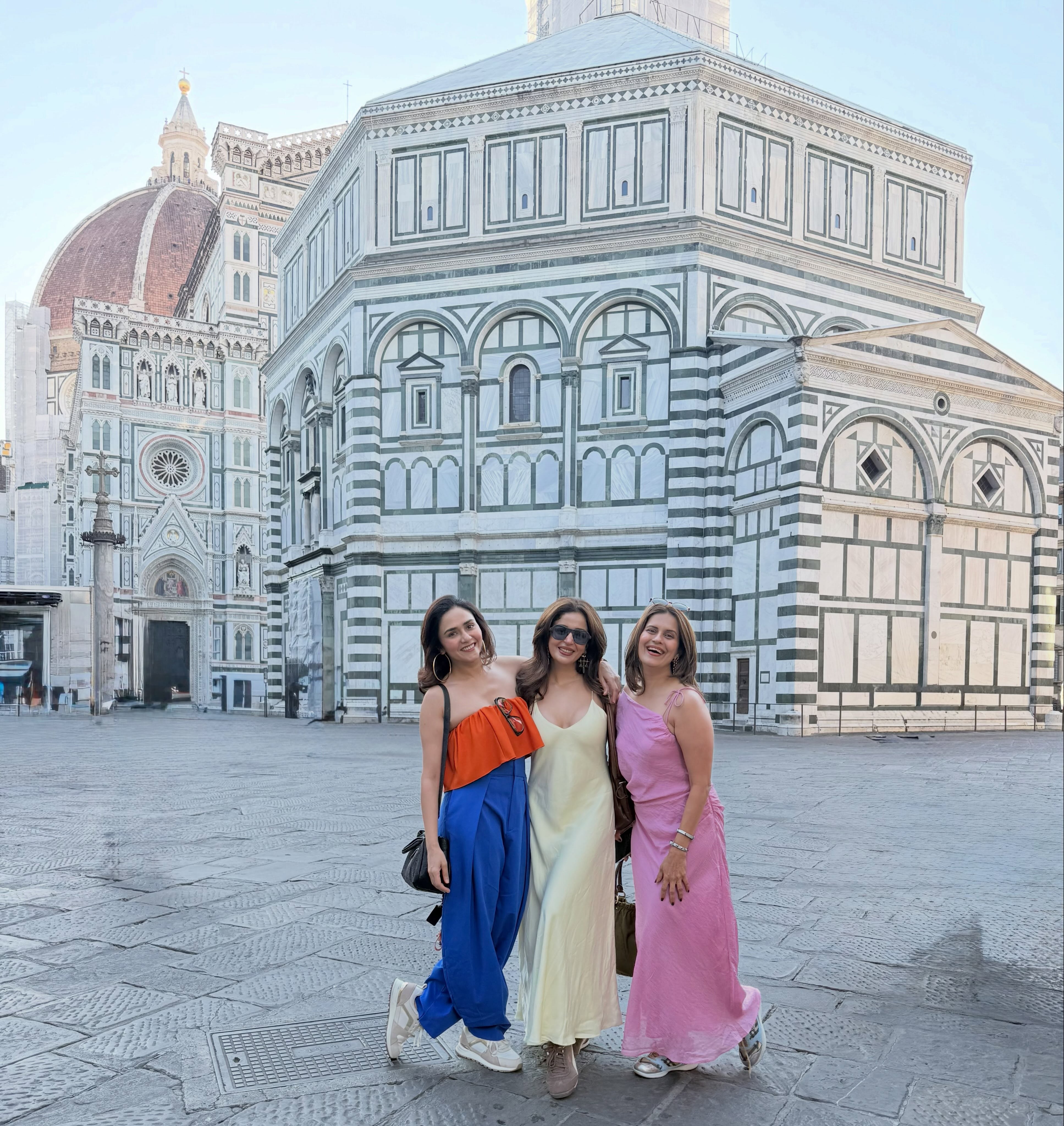 Amruta Khanvilkar Neha Pendse Sonali Khare Italy Vacation