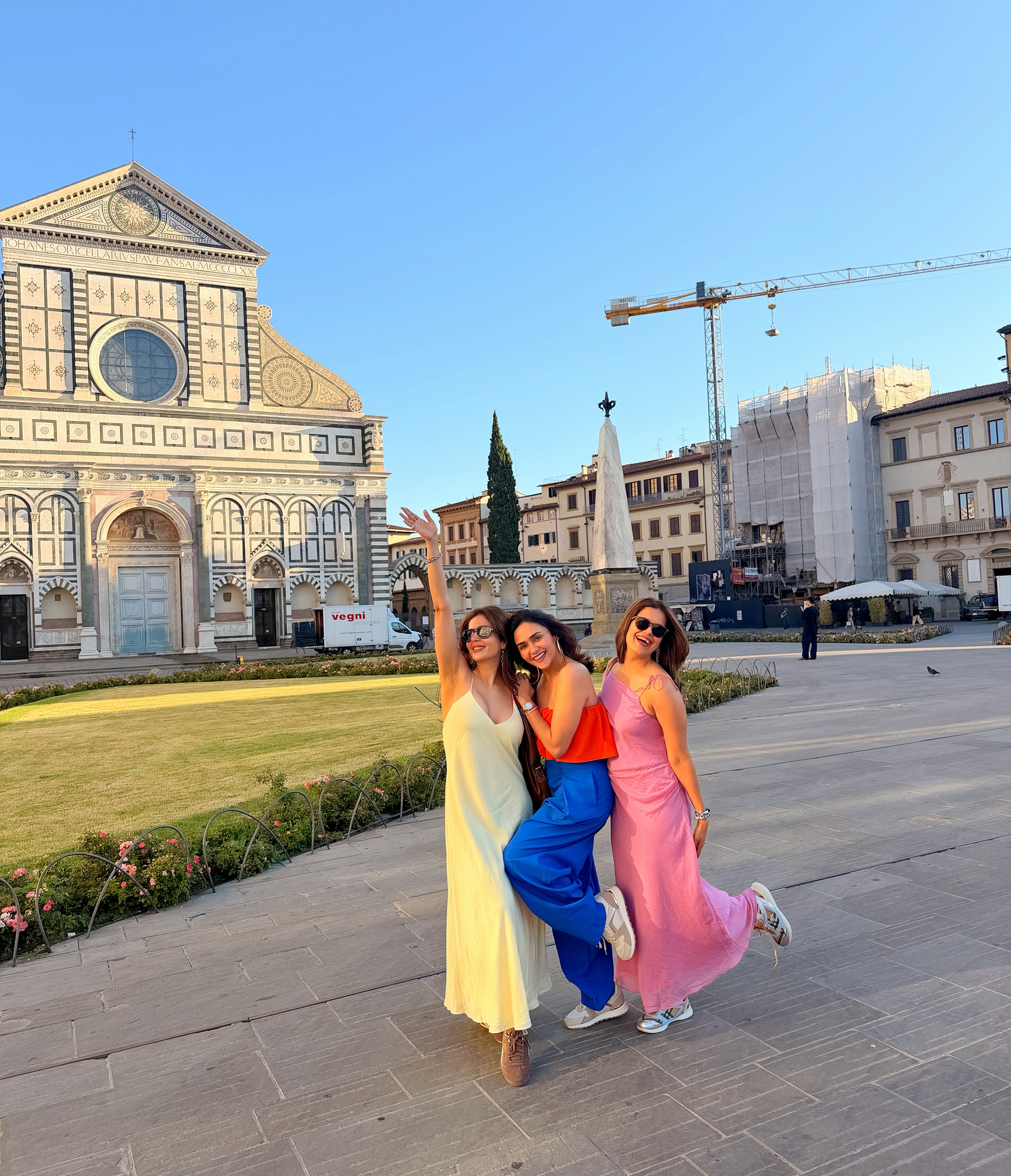 Amruta Khanvilkar Neha Pendse Sonali Khare Italy Vacation