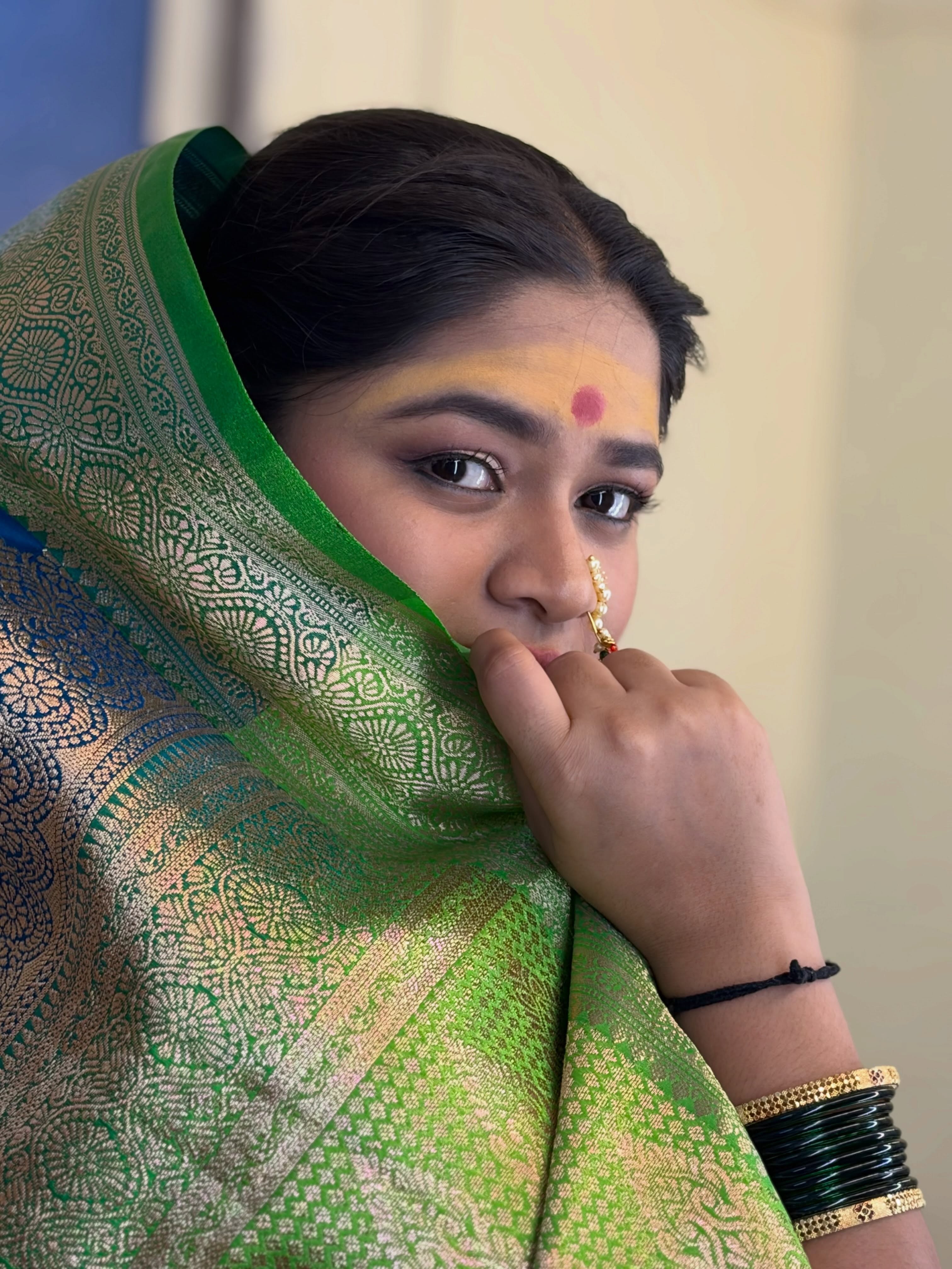 Bhumija Patil Dance Banubai Look Viral