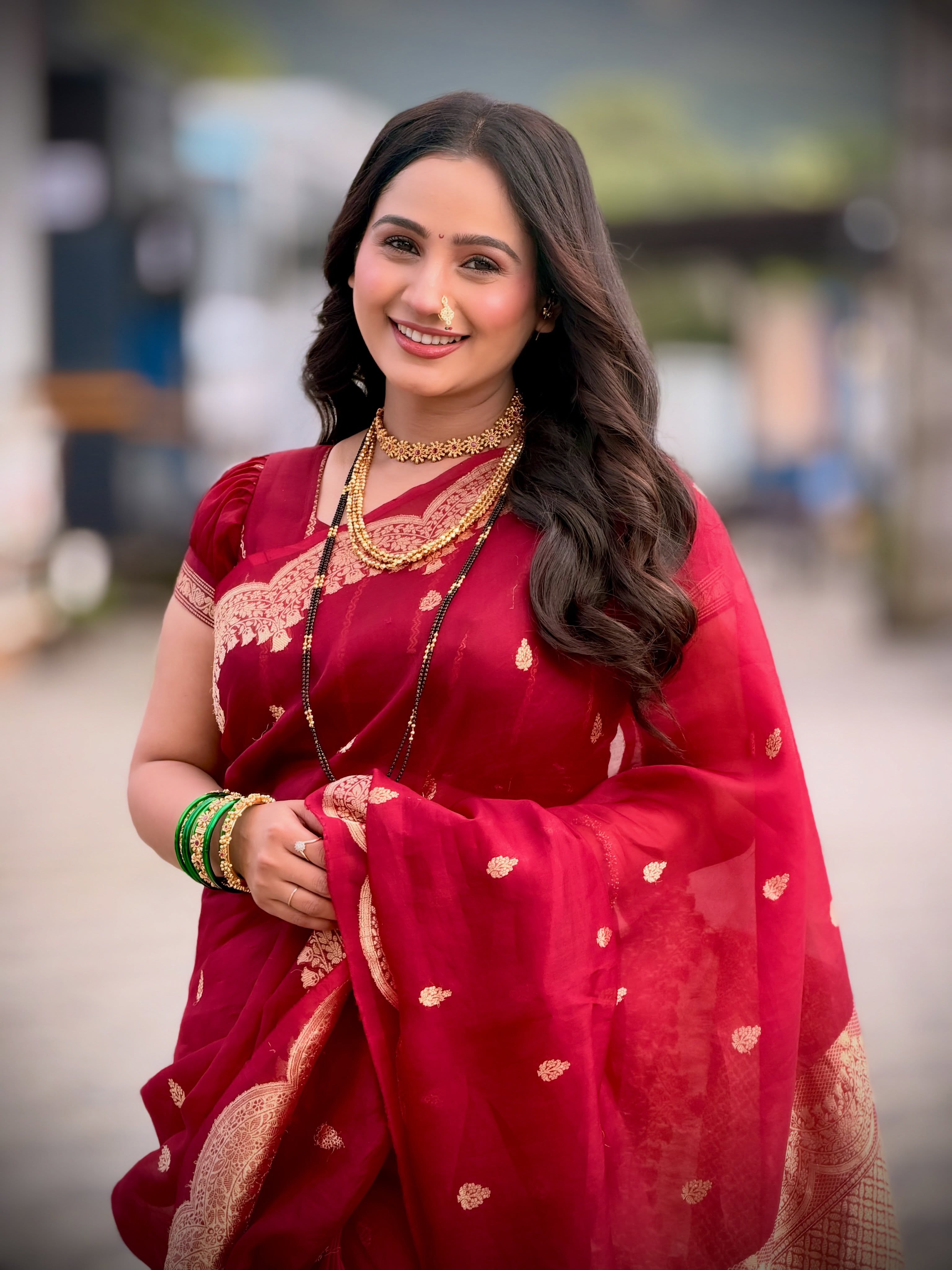 Divya Pugaonkar Saree Look