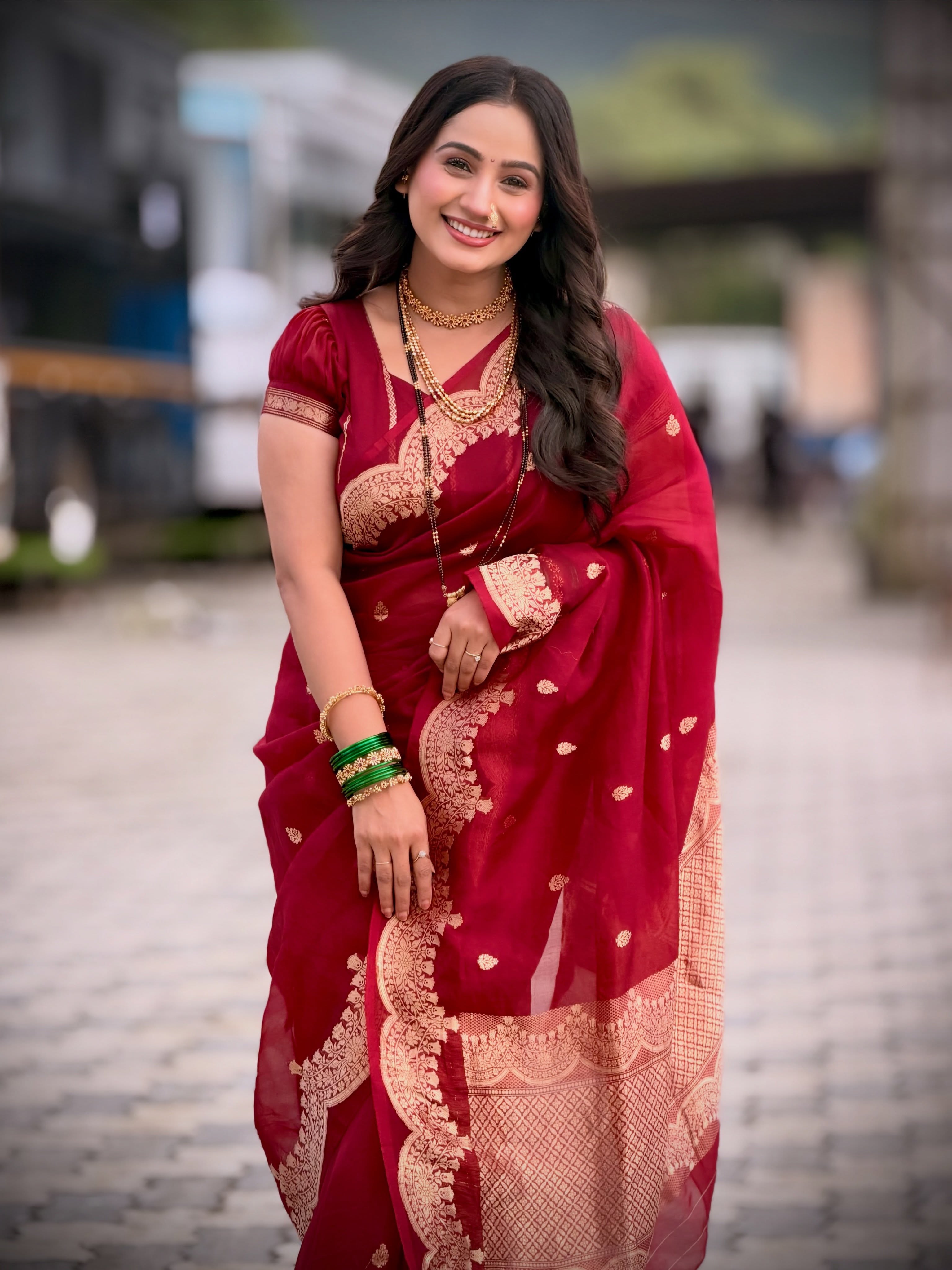 Divya Pugaonkar Saree Look