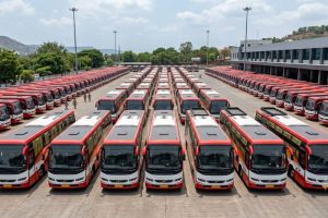 MSRTC Volvo Bus Induction | Maharashtra ST Stand Volvo 9600 | Pratap Sarnaik Transport Minister News | Shivneri ST Bus Service Maharashtra