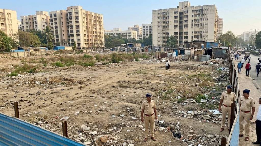 Kandivali Mathadi Land Suburban Collector Order | Saurabh Katiyar Mumbai Suburban District Collector Action | Sahyadri Nagar Housing Society Kandivali Land Dispute | Nishant Sarvankar Special Reporter Lok Satta Mumbai Kandivali Mathadi Land Suburban Collector Order | Saurabh Katiyar Mumbai Suburban District Collector Action | Sahyadri Nagar Housing Society Kandivali Land Dispute | Nishant Sarvankar Special Reporter Lok Satta Mumbai