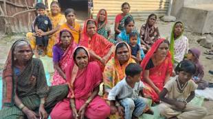 LabourParbhani Drought Labour Migration Crisis | Walur Village NREGA Job Demand Meeting | Marathwada Crop Failure Soybean Cotton Loss | Pune Chhatrapati Sambhajinagar Migration Parbhani Railway Station