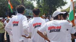 मुंबईच्या फॅशन स्ट्रीटवर अवतरले जंतर मंतर; ज्ञानेशकुमारांच्या विरोधातील घोषणा अन् फलकांनी वेधून घेतले लक्ष, तिरंगा हाती घेवून शिवसैनिक रस्त्यावर