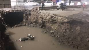 Nashik Pothole Death Rajiv Nagar | Nashik Municipal Corporation Road Work Negligence | Former Mayor Dashrath Patil Inspection Pothole | Indira Nagar Police Station Nashik Pothole Accident 2026
