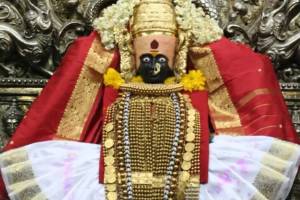 Kolhapur Mahalaxmi Temple Controversy | Shreepujak Protest Mahalaxmi Mandir | Karveer Nivasini Mahalaxmi Kolhapur | Garud Mandap Barricades Dispute Kolhapur