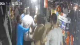 Dombivli Shivsena Workers Beat Up Gang | Manpada Road Dombivli Crime News | Prakash Mhatre Shivsena Dombivli | Thane District Local News 2026