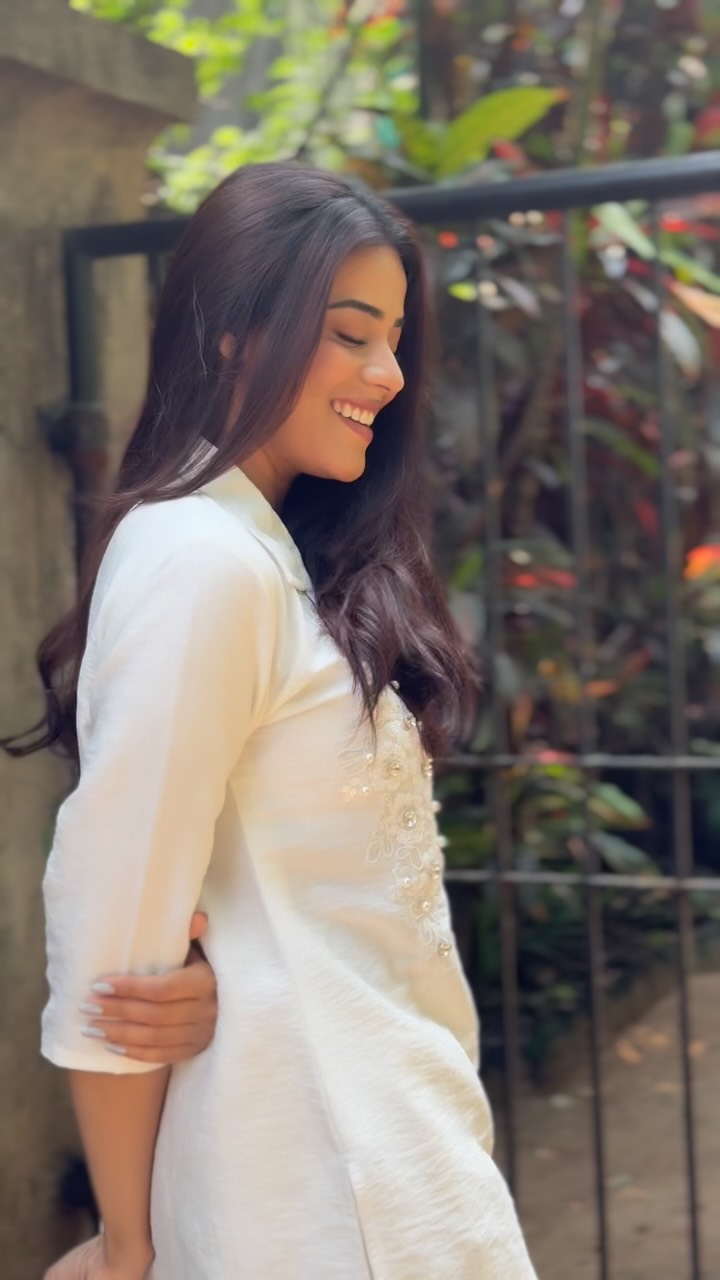 Pratiksha Mungekar White Co-Ord Set Dress Look