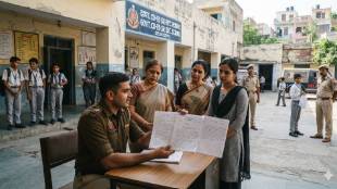 Delhi School Student Death scene investigation in Krishna Nagar | Delhi Government School Burn Incident evidence collection | दिल्लीतील सरकारी शाळेत विद्यार्थ्याचा मृतदेह आढळल्याची बातमी | पूर्व दिल्ली कृष्णा नगर शाळा घटना तपास
