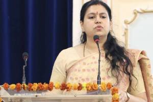 Divya Mittal Political Entry announcement in UP politics | Ex IAS Divya Mittal UP politics decision details | माजी IAS दिव्या मित्तल राजकीय प्रवेश बातमी | दिव्या मित्तल उत्तर प्रदेश राजकारण १५ ऑक्टोबर घोषणा