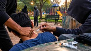 Ghatkopar Crime News | Barve Nagar Park Drug Addicts Attack | Mumbai Minor Boy Injected Case | Ghatkopar Police Investigation