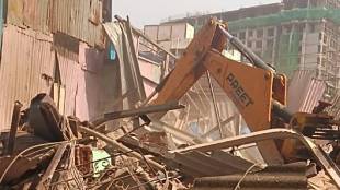 ghatkopar road widening bmc demolition drive | ghatkopar west traffic congestion | n ward bmc action ghatkopar | mumbai road widening news