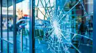 why glass makes sound when breaking | science behind glass clinking sound | kutuhal glass breaking sound logic | marathi science news science of glass breaking