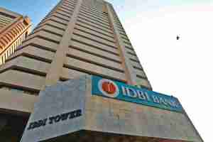 IDBI Bank divestment process | Fairfax Financial Holdings takeover IDBI Bank | Government LIC 60.72 percent stake sale | Financial sector foreign direct investment India