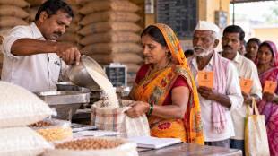 Jalgaon free ration distribution news | National Food Security Scheme Maharashtra drought relief | Jalgaon District Collectorate food supply update | Free wheat and rice distribution Jalgaon ration shops