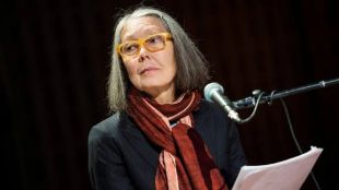 Anne Carson Nobel Prize in Literature 2026 poet portrait | Anne Carson Canadian poet and classicist literary profile | ॲन कार्सन नोबेल पुरस्कार २०२६ कवयित्री फोटो | ॲन कार्सन कवयित्री परिचय लेख साहित्य