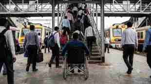 mumbai-railway-station-wheelchair