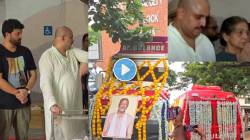 नाना पाटेकरांचं पार्थिव पुण्याकडे रवाना, मुलगा मल्हार व पत्नी निलकांती पाटेकर यांनी घेतलं अंत्यदर्शन
