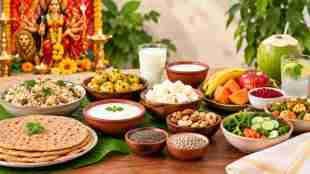 Navratri fasting diet tips Nagpur | healthy fast foods instead of sabudana | Wockhardt hospital dietitian Swati Awasthi advice | Marathi health news