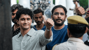 sourav das ashutosh ranka tihar jail | cockroach janta party jantar mantar protest delhi | सौरव दास आणि आशुतोष रांका तिहार तुरुंग | सीजेपी नेते सौरव दास जंतर मंतर आंदोलन
