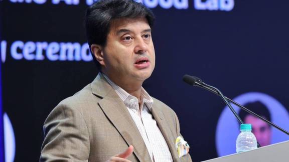 Starlink Satcom Licence India details | Jyotiraditya Scindia statement on satellite internet | भारतात स्टारलिंक सॅटेलाइट इंटरनेट परवाना | ज्योतिरादित्य शिंदे सॅटेलाइट सेवा बातमी