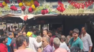 Vasai Ambadi Market Plastic Ban Action | VVCMC Plastic Drive Protest | Vasai Virar Hawkers Controversy | Plastic Ban Rules Maharashtra News